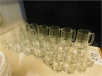 8 mugs with letter "M" - 8 bourbon glasses with