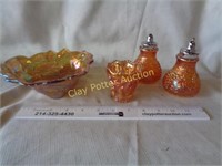 4 Pieces Gold Carnival Glass