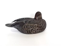 Tony Bendig's Resting Female Black Duck Carving