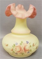 FENTON BURMESE ROSE RUFFLE VASE