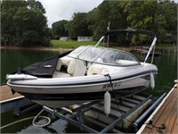 2009 Tahoe Q5i Tracker Fish/Ski Boat