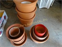 Clay flower pots - assorted sizes - 3 Large @ 8"