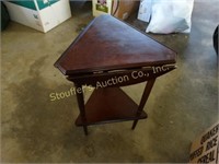 Wood stand/corner table 26"h & w/ 3 drop