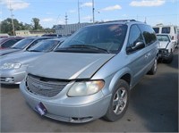 39	2002	Chrysler	Town and Country	Silver 2C4GP74L8