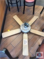 Ceiling Fan 5 wooden like blades