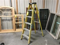 6ft Aluminum Step Ladder, 250lbs. Capacity