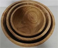 3 Wooden nesting bowls