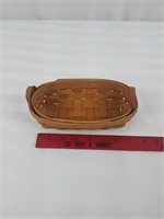 Small rectangular oval shaped Longaberger basket