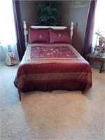 Bedspread set & linens for full size bed