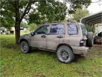 1999 CHEVROLET TRACKER WITH TITLE NO BRAKES RUNS