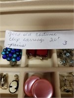 20+ PAIRS OF GOOD OLD COSTUME CLIP EARRINGS