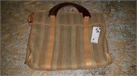 Handbag with wooden handles