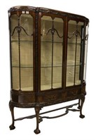 ENGLISH CHIPPENDALE STYLE MAHOGANY DISPLAY CABINET