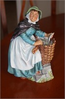 Royal Doulton "Old Meg" 1973, 8.5H