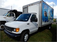 2004 FORD BOX VAN