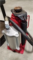 20 Ton  Air / or manual bottle jack ASTRO
