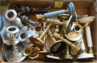 TRAY LOT: BRASS AND PEWTER CANDLE HOLDERS