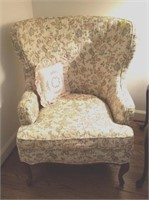 QUEEN ANNE STYLE FLORAL WINGBACK CHAIR