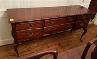 QUEEN ANNE STYLE MAHOGANY 6-DRAWER BUFFET