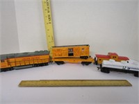 Union & Pacific Toy rail road with track