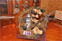 Grapevine wreath w/ lighted "Lighthouse", works