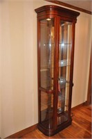 Pulaski Wal. lighted curio cabinet w/glass shelves