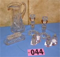 Glassware incl. pitcher, covered butter