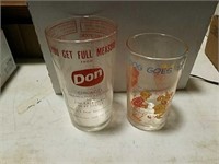 2 glasses- Don - Chicago and Hot Dog Goes to