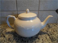 Cream White Tea Pot