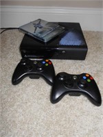 XBOX 360 with 2 Controlers and Madden NFL16 Game