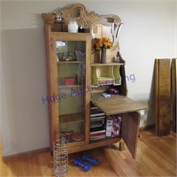 Secretary /Hutch w/contents & key