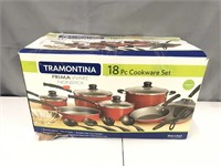 Tramontina 18 piece pan set (opened box/like new