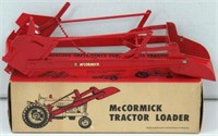 Eska IH McCormick Tractor Loader
