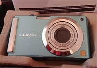 SR- Lumix Panasonic Digital Camera