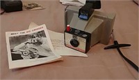 SR- Polaroid 3000 Big Swinger Instant Film Camera