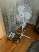 LR- Hampton Bay Floor Fan & Sanyo Air Cleaner