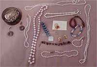 SR- Assorted lot of Costume Jewelry
