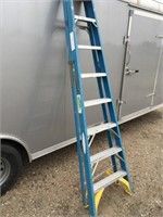 Fiberglass Step Ladder 8'