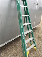 Fiberglass Step Ladder 8'