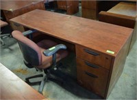 6 DRAWER WOOD DESK WITH RED CHAIR