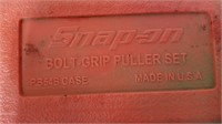 Snap-on bolt grip puller set