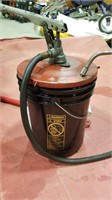 Gear oil dispenser 5 gallon