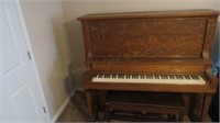 Walworth Piano
