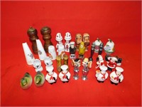 Large qty of salt/pepper shakers