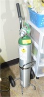 COMPRESSED OXYGEN BOTTLE WITH WALKING CART
