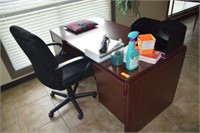 4 DRAWER WOOD DESK WITH BLACK OFFICE CHAIR