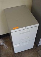 3 DRAWER METAL FILE CABINET