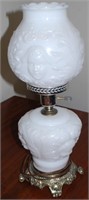 VINTAGE MILK GLASS CHERUB LAMP