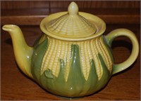 SHAWNEE POTTERY CORN KING TEAPOT WITH LID