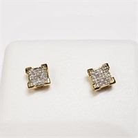 $300 14 KT Gold Diamond (0.06ct) Earrings